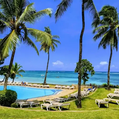 6 Days Diani Beach With a Tsavo East Safari